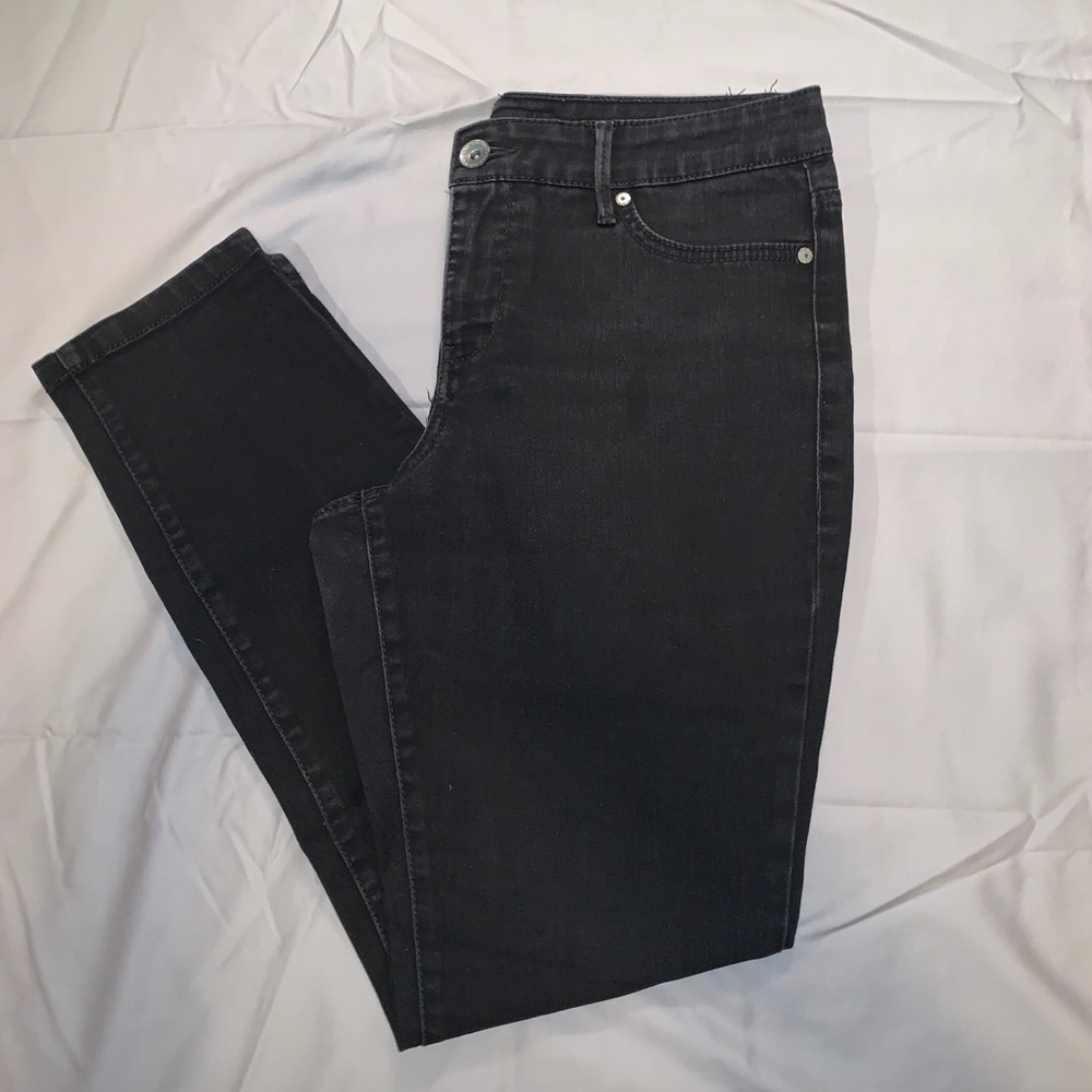 Black Jeans